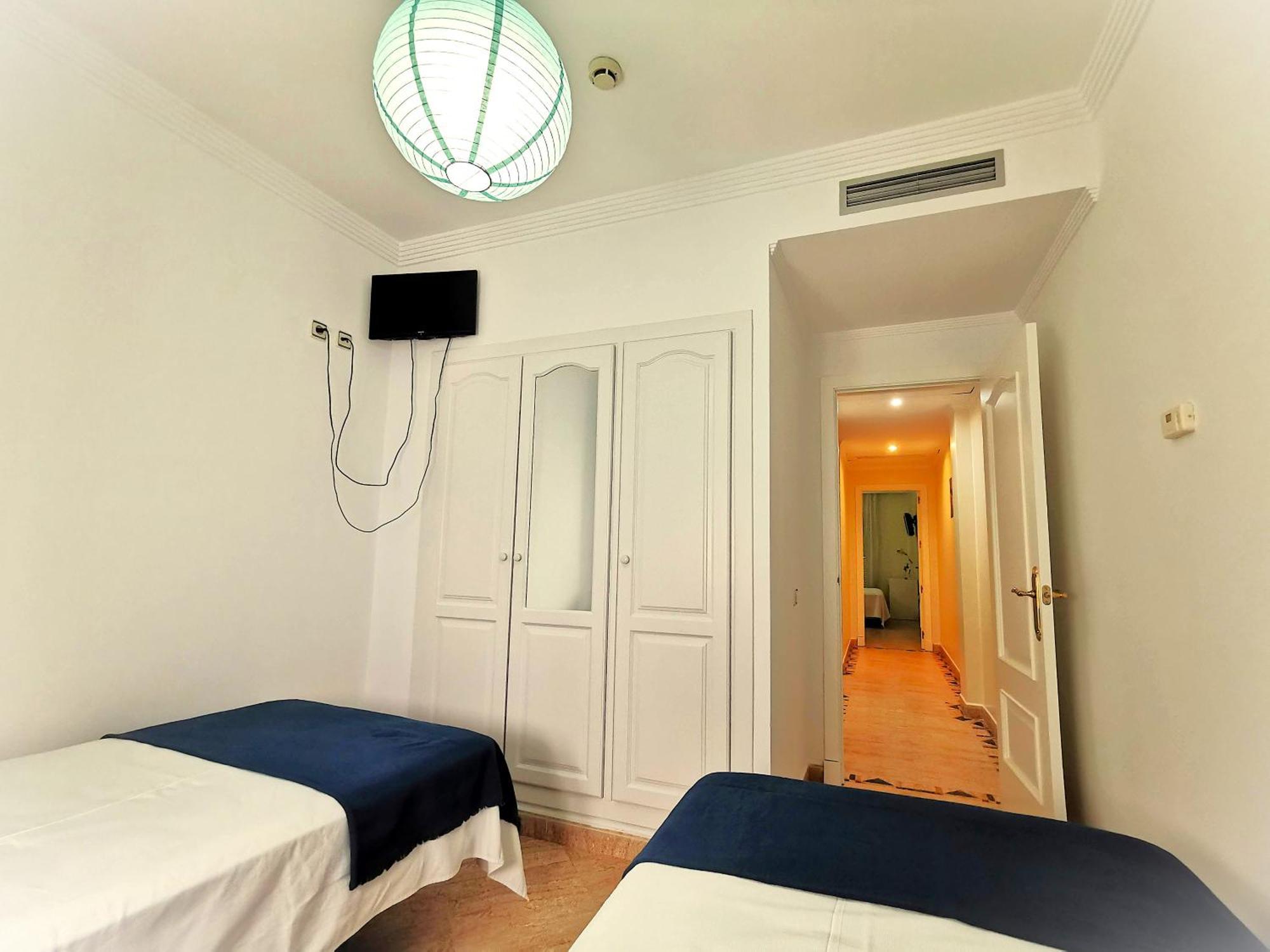 Hotel Playa Del Carmen Barbate Bagian luar foto